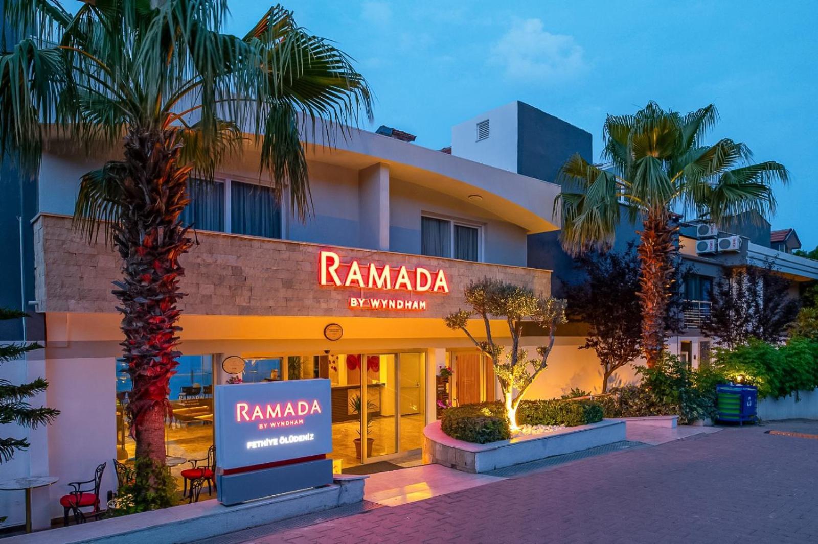 Ramada By Wyndham Fethiye Oludeniz Adult Only Hotel Екстериор снимка