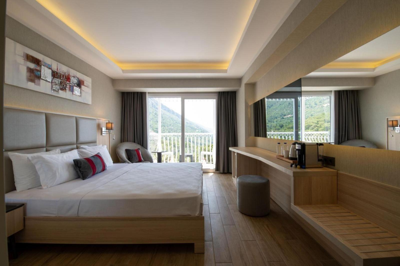 Ramada By Wyndham Fethiye Oludeniz Adult Only Hotel Екстериор снимка