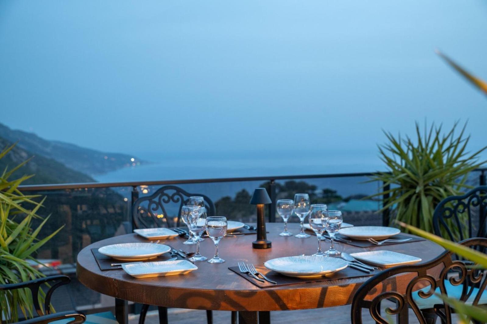 Ramada By Wyndham Fethiye Oludeniz Adult Only Hotel Екстериор снимка