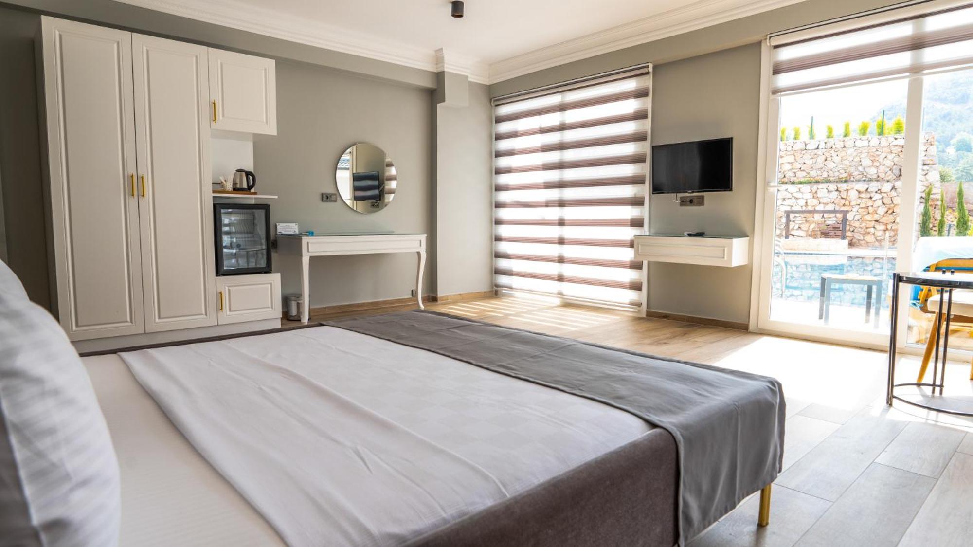 Ramada By Wyndham Fethiye Oludeniz Adult Only Hotel Екстериор снимка